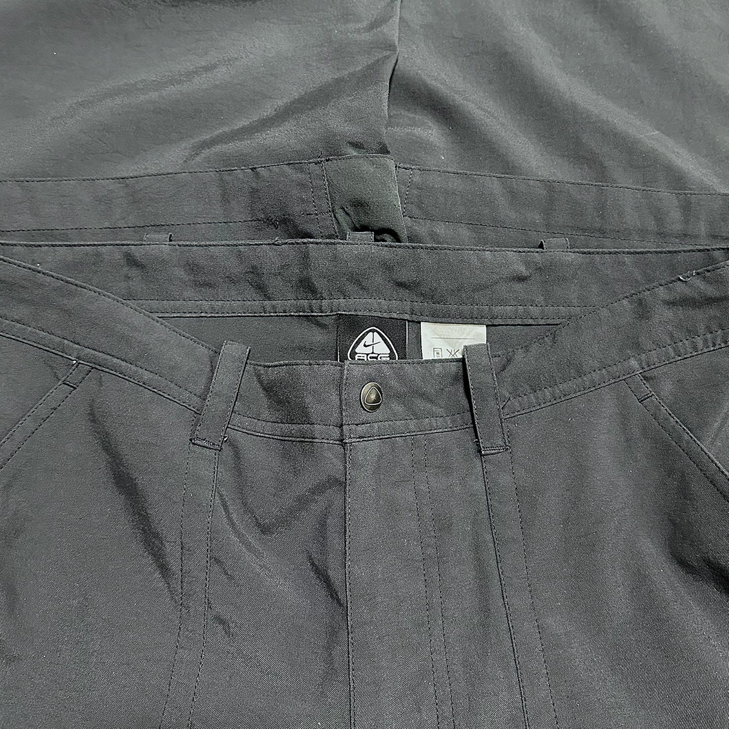 NIKE ACG Cargo Pants 2in1